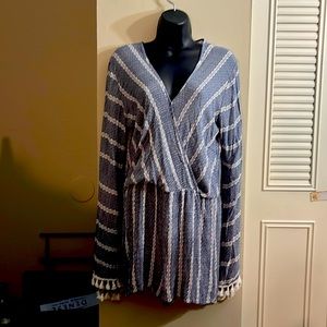 🆕Romeo+Juliet Couture Shorts Long Sleeve Romper Fringe Women's Size L